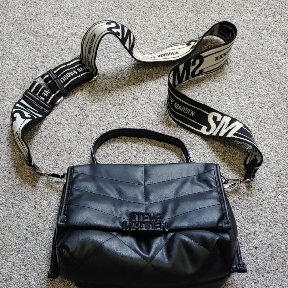 Steve Madden Black Messenger Bag with Quilted Texture